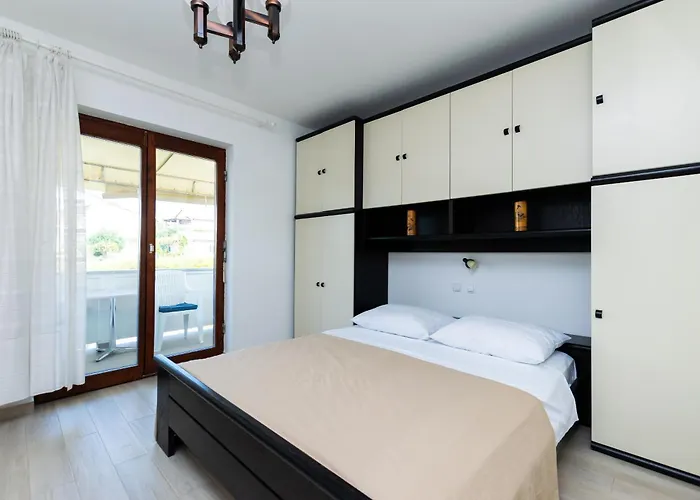 Ruza Tomislav Apartmán *