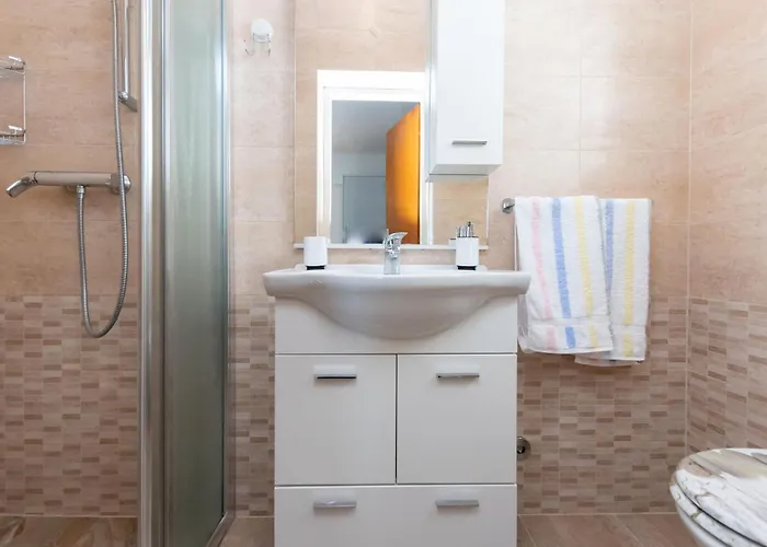 Ruza Tomislav 아파트 *