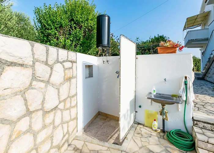 아파트 Ruza Tomislav 로파르